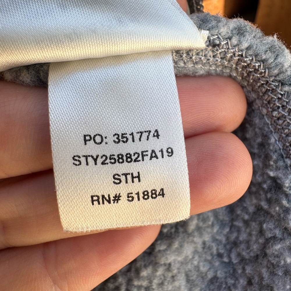Men’s Patagonia Better Sweater Fleece Vest Size Small - Picture 8 of 8